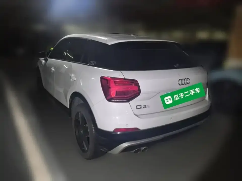 Audi Q2L