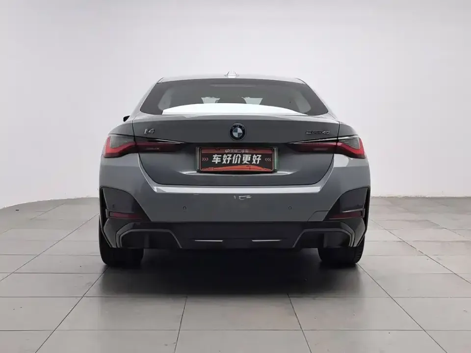 BMW i4