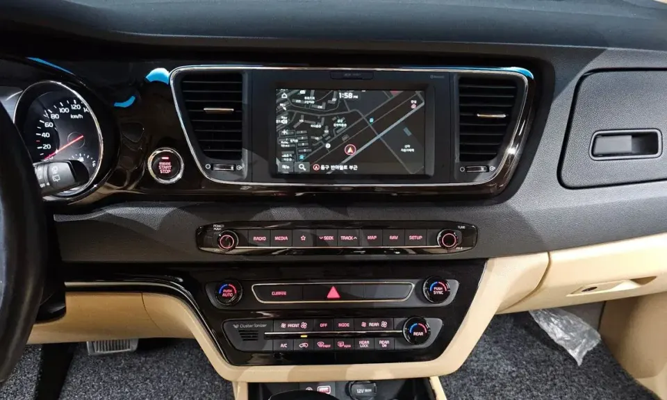 Kia Canival