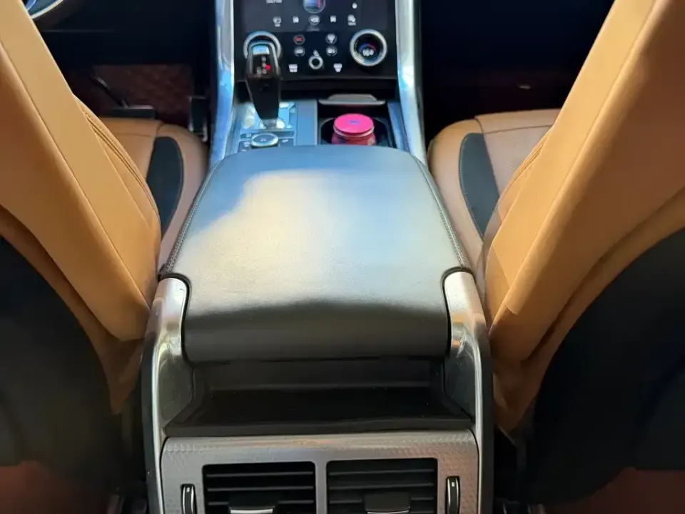 Land Rover Sport