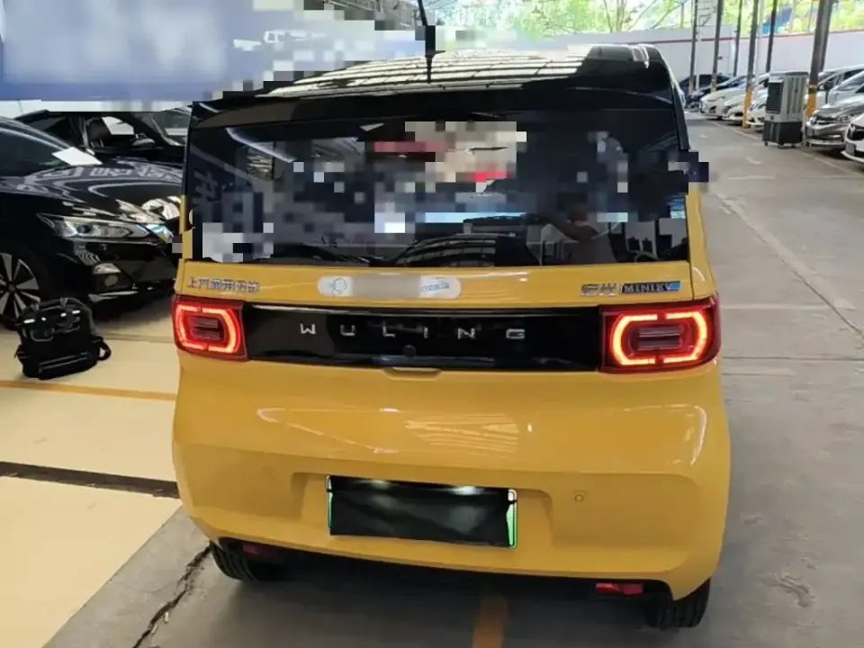 Wuling MINIEV