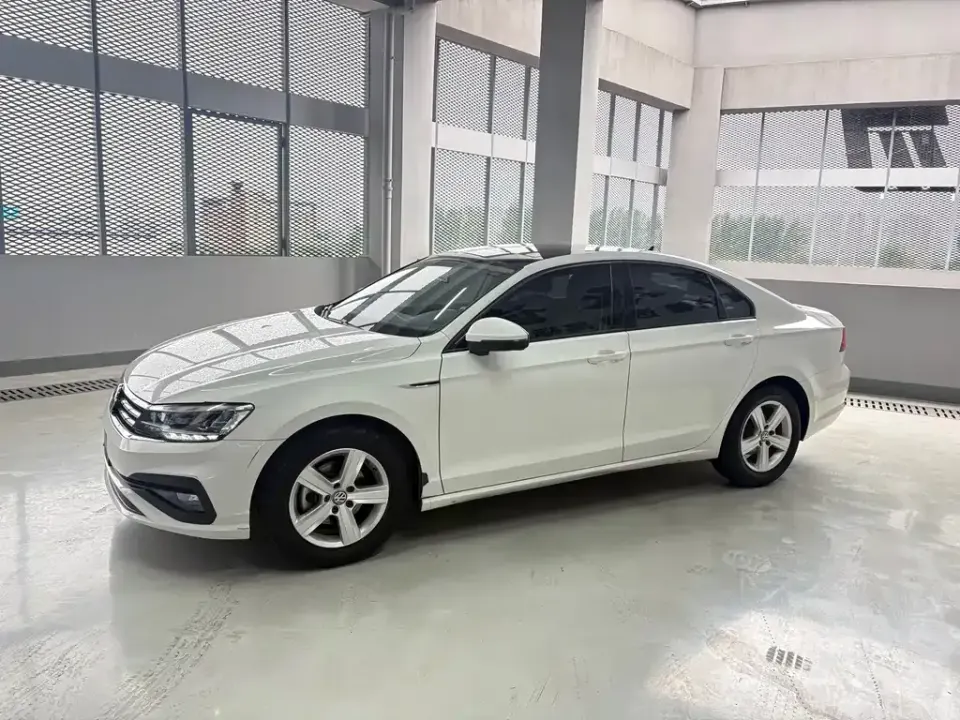 Volkswagen Lamando