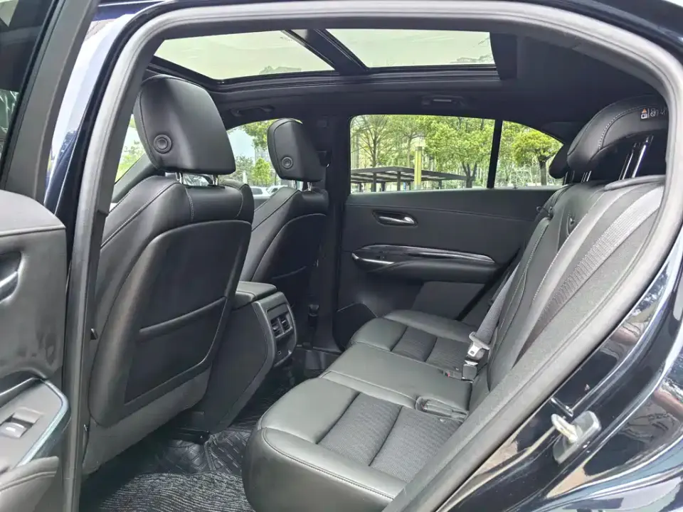 Cadillac XT4