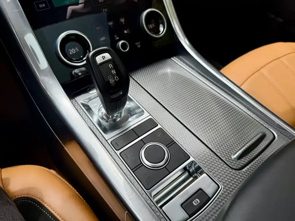 Land Rover Sport