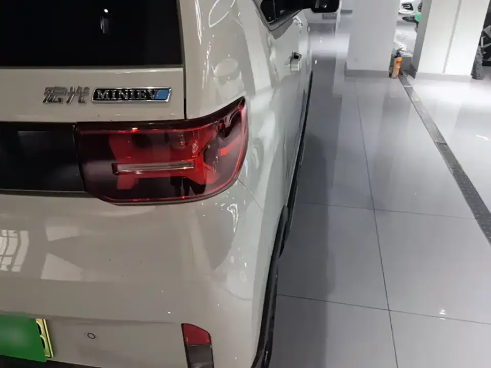 Wuling MINIEV
