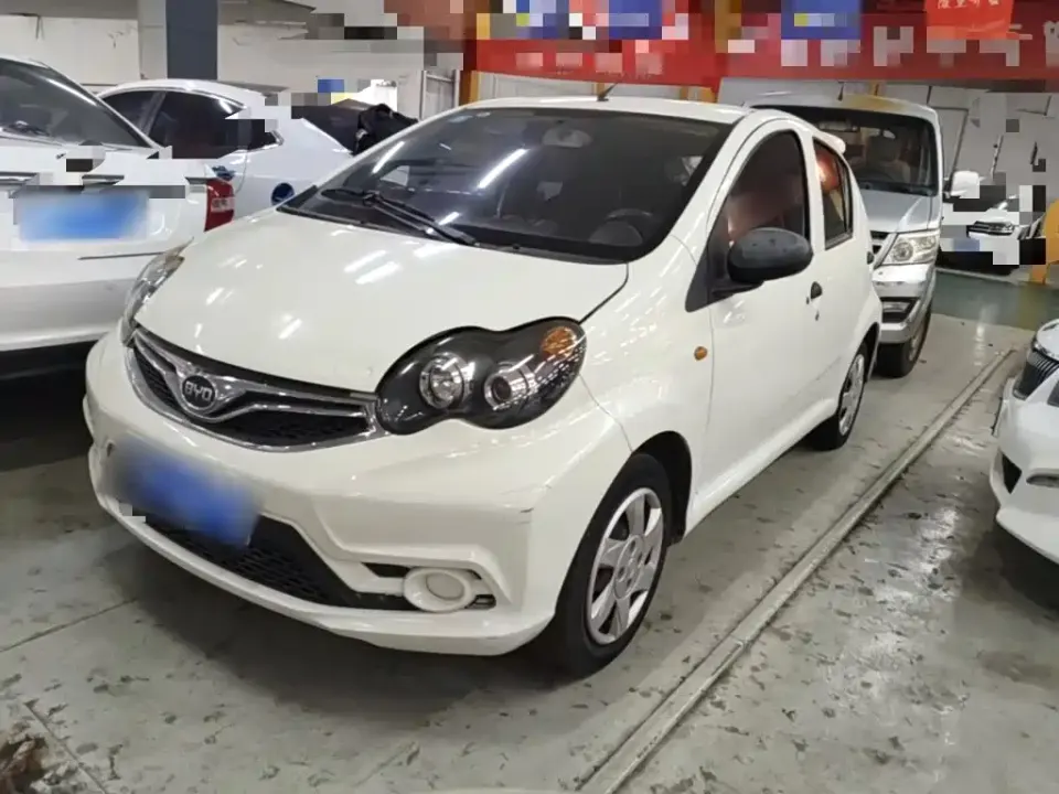 BYD F0