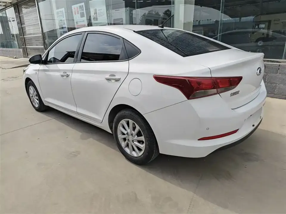 Hyundai Verna