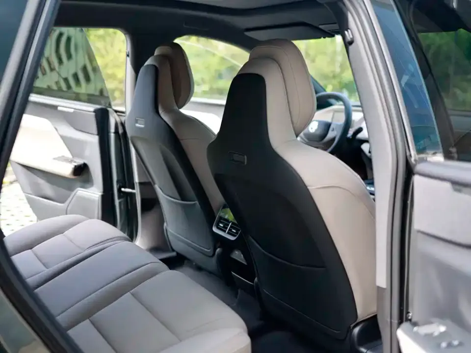Volvo XC70 PHEV