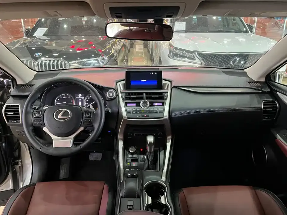 Lexus NX