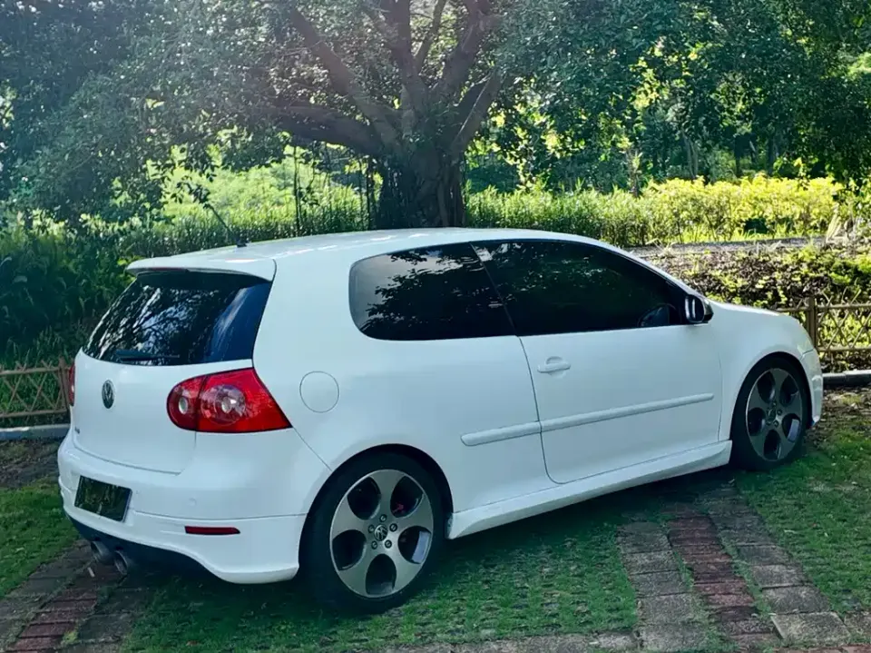 Volkswagen Golf (Import)