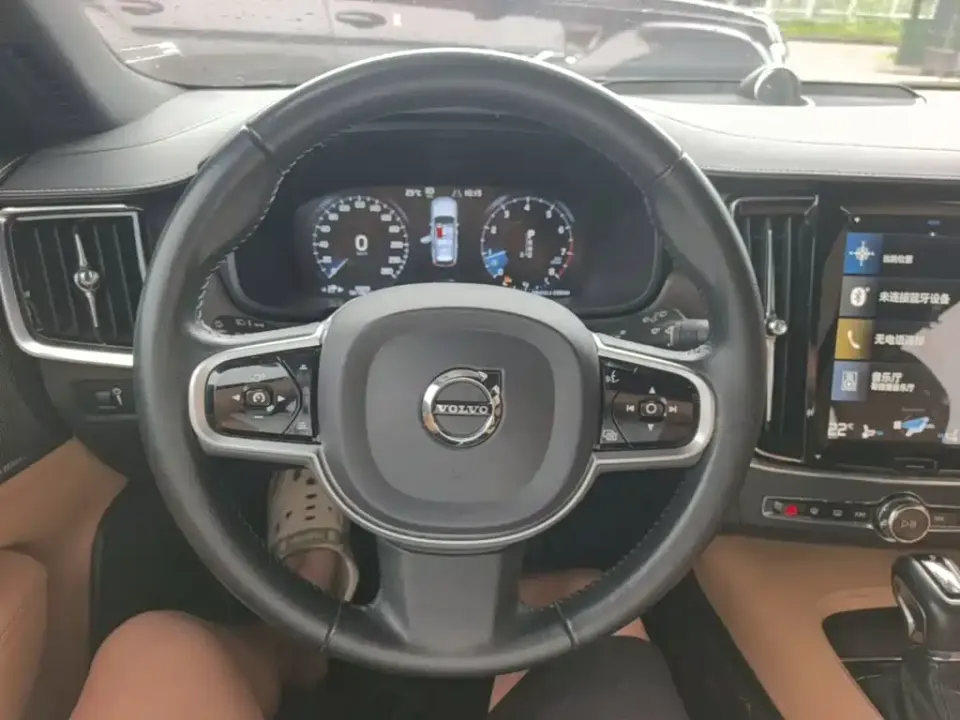 Volvo V90