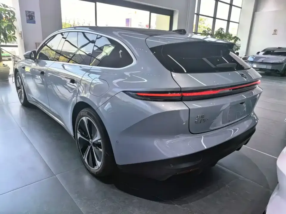 Nio ET5T