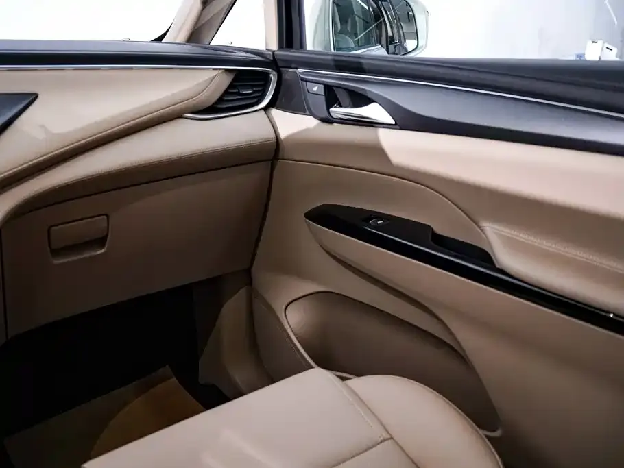 Buick GL8 Hybrid