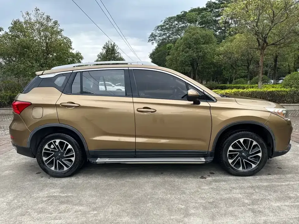 GAC Trumpchi GS4