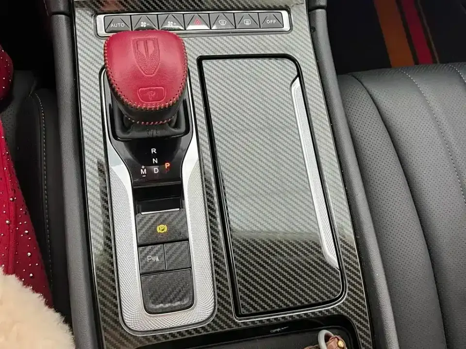Hongqi Hongqi H5