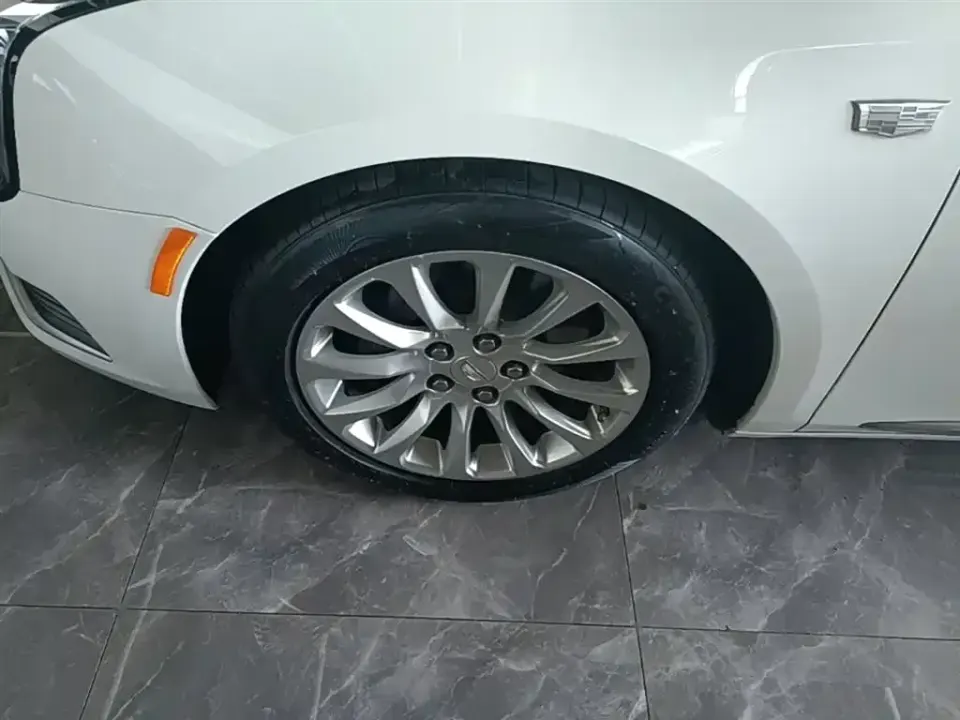 Cadillac XTS