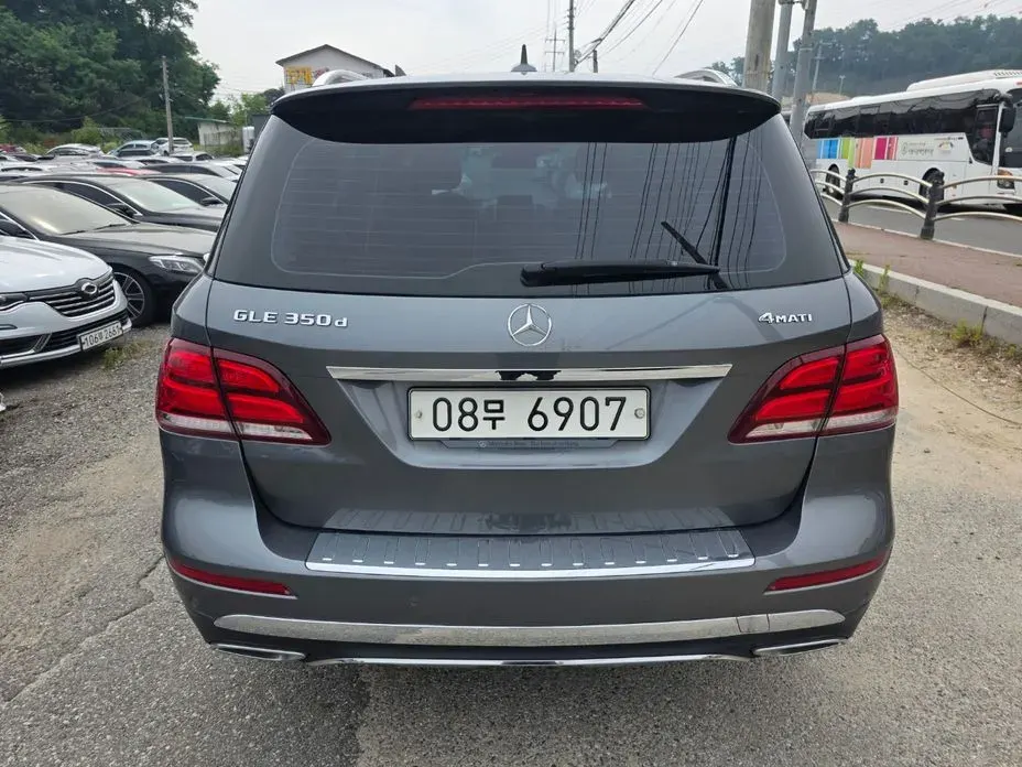 Mercedes-Benz GLE-Class