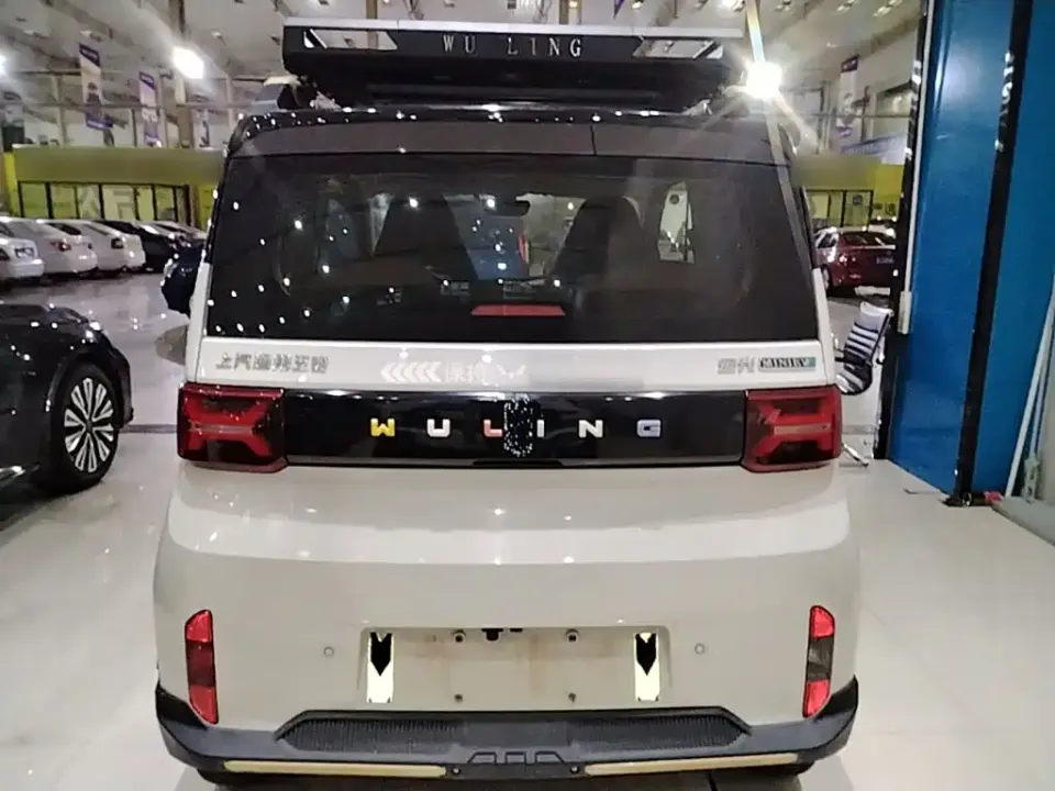 Wuling MINIEV
