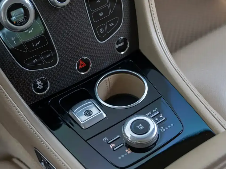 Aston Martin Rapide