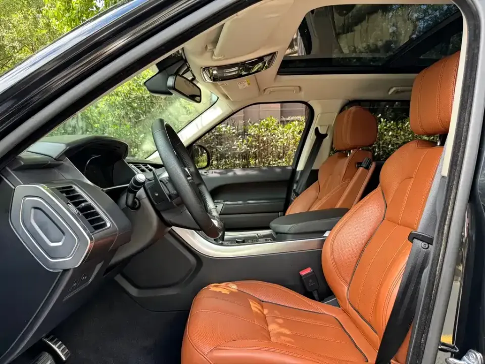Land Rover Sport