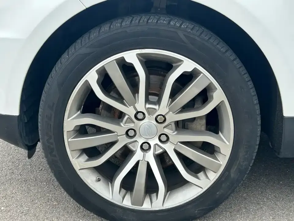 Land Rover Sport