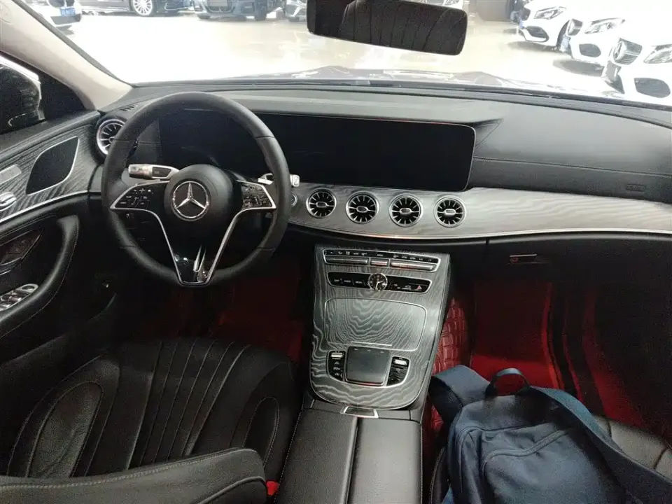 Mercedes-Benz CLS