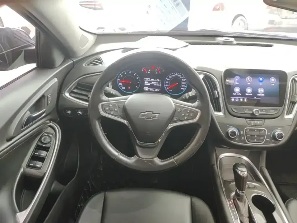Chevrolet Malibu XL