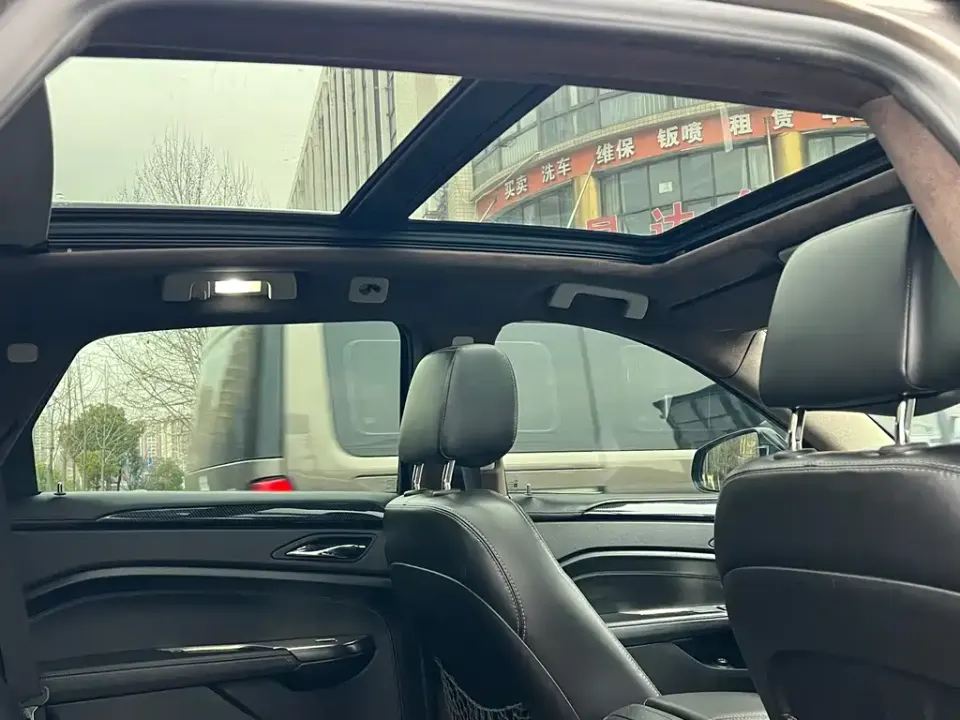 Cadillac SRX