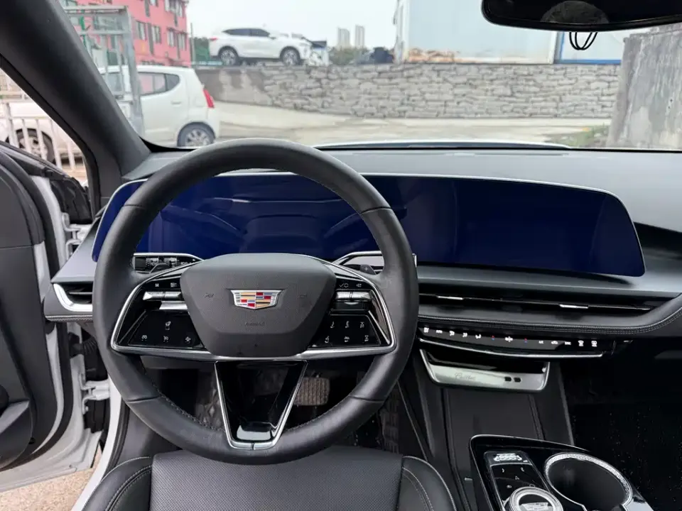 Cadillac GT4