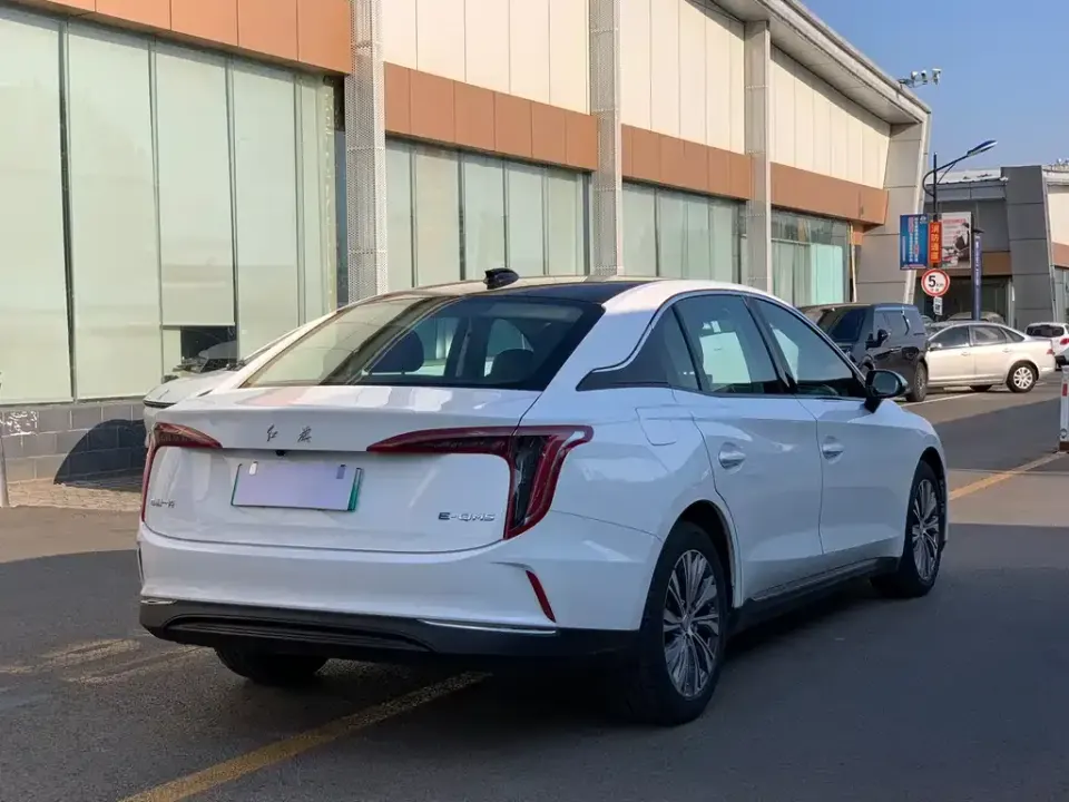 Hongqi Hongqi E-QM5