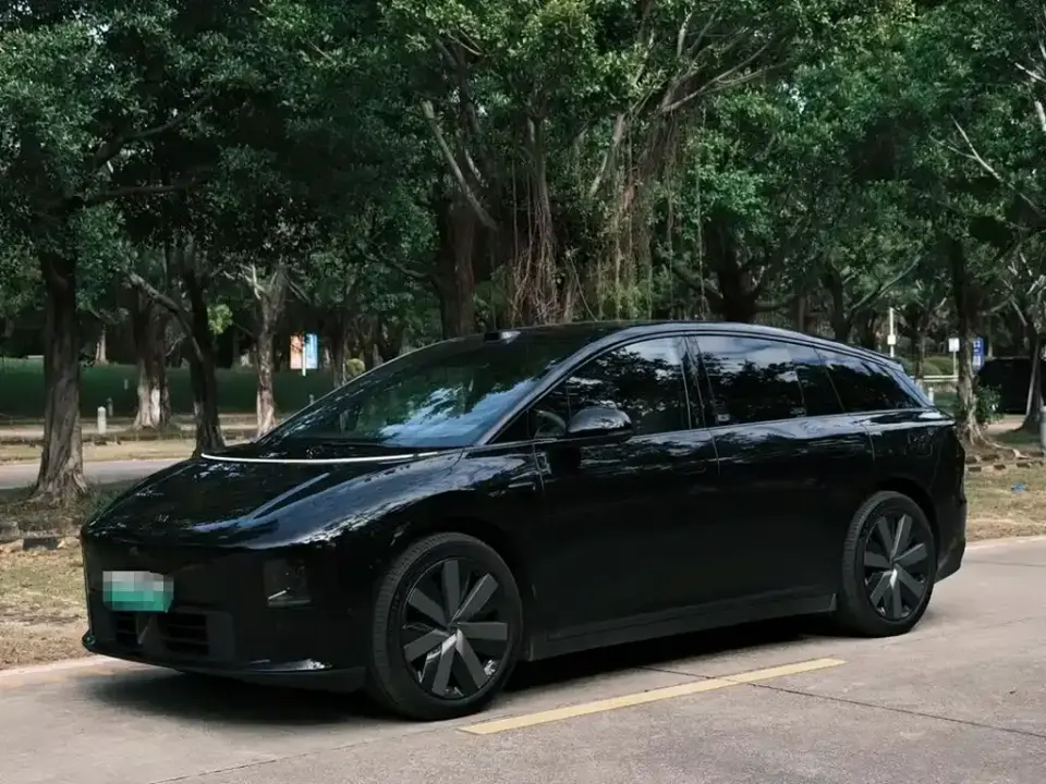 Li Li i6