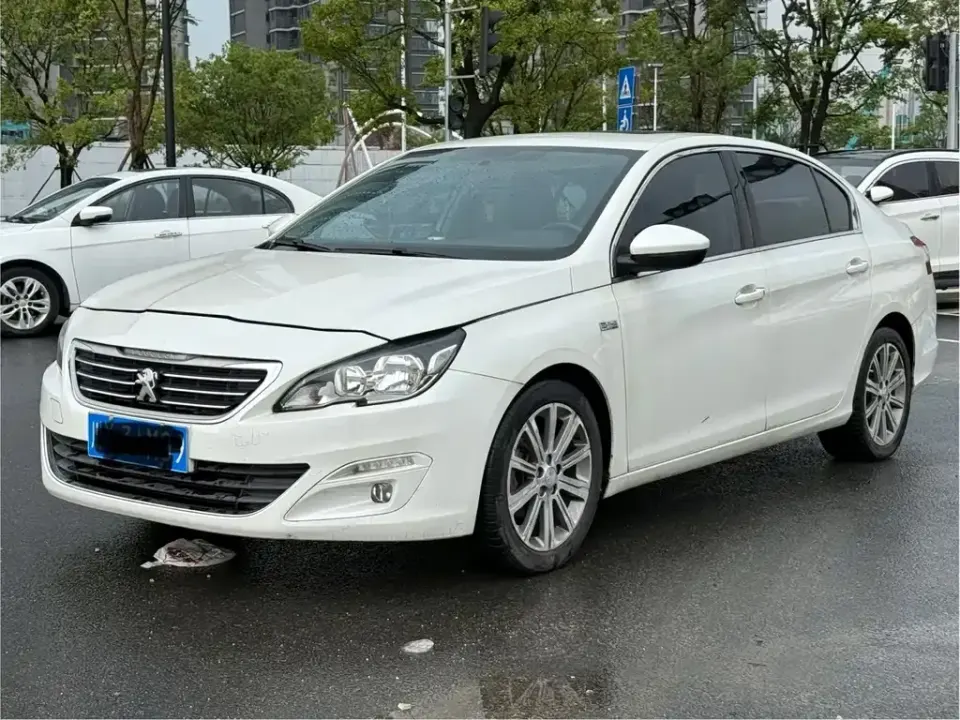 Peugeot 408