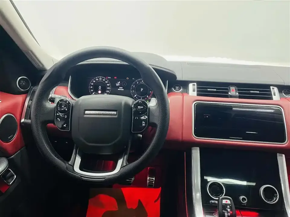 Land Rover Sport