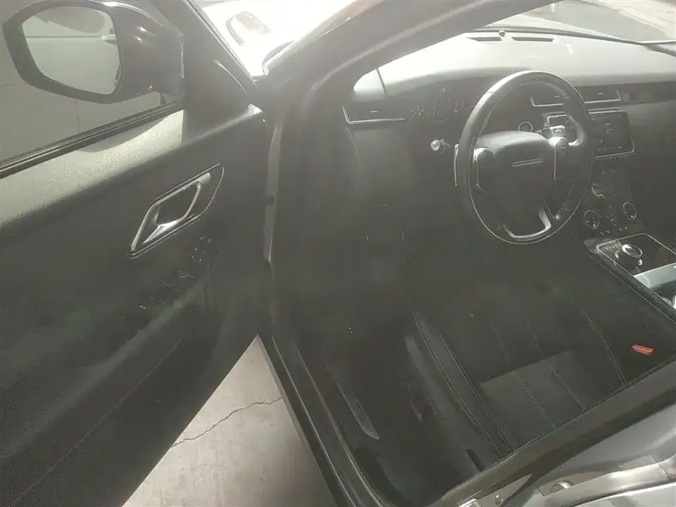 Land Rover Velar