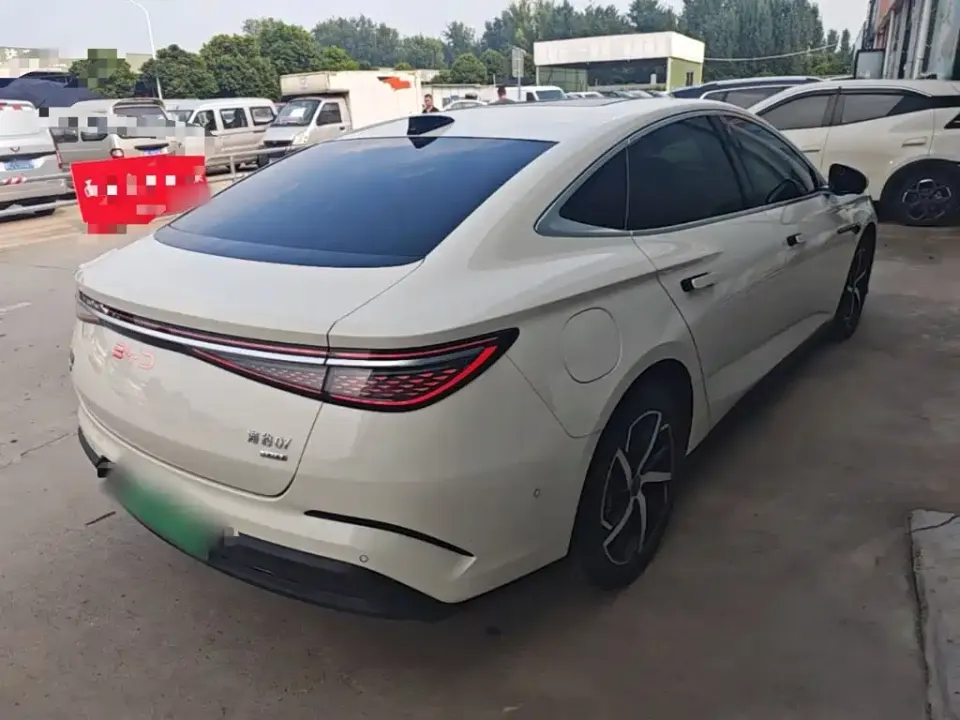 BYD Seal 07 DM-i