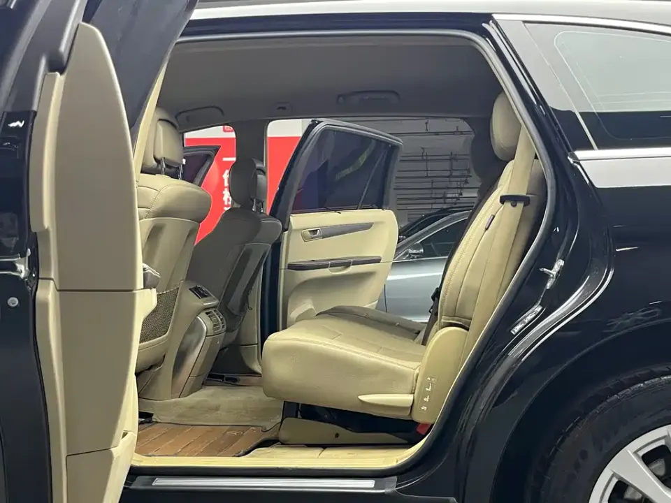 Mercedes-Benz R-Class