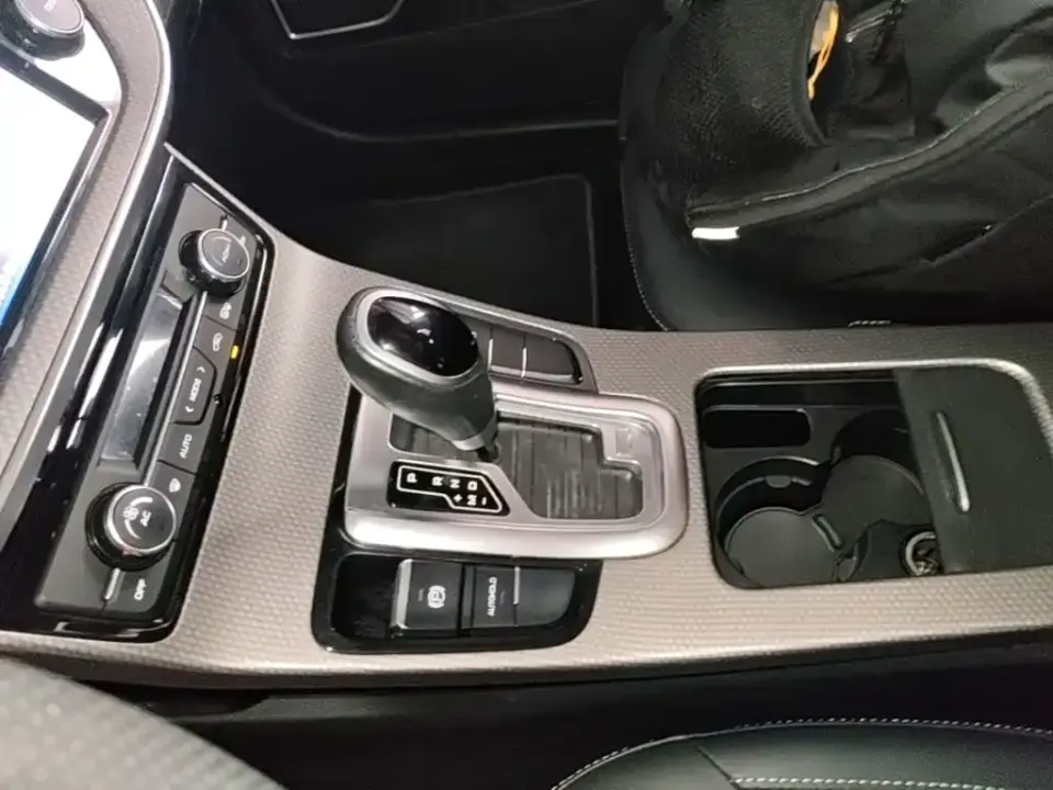 Geely Emgrand GS