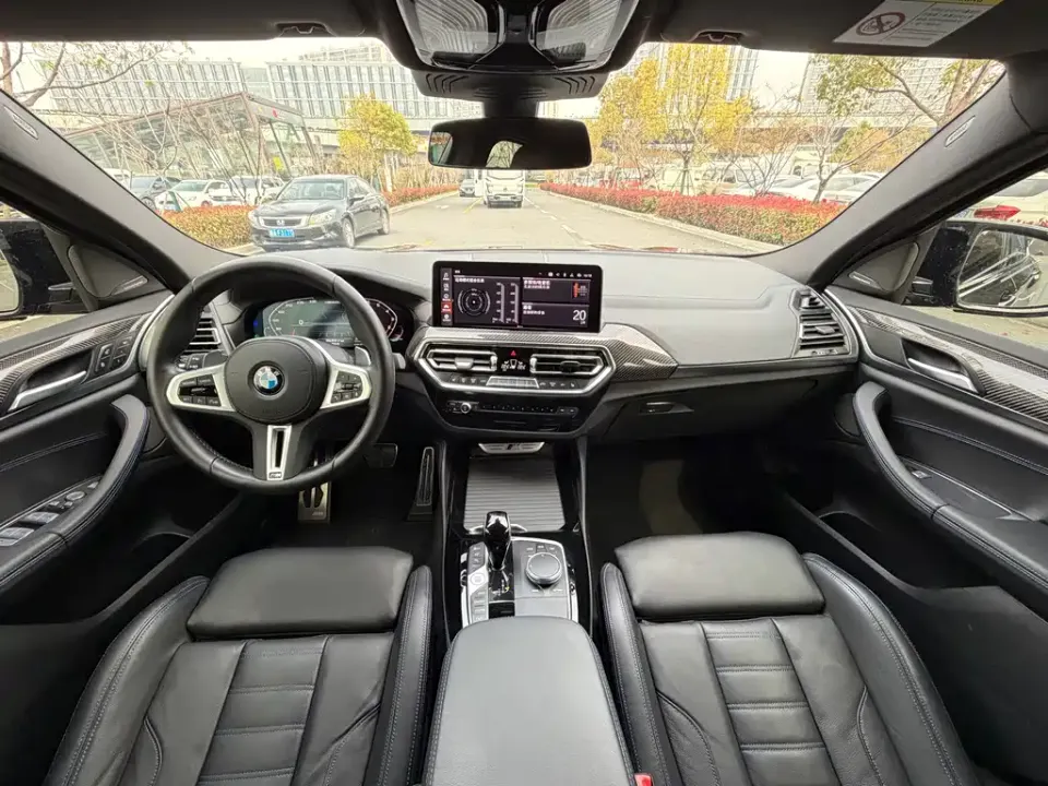 BMW X4 M40i