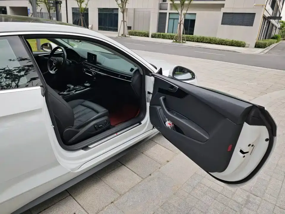 Audi A5 (Import)
