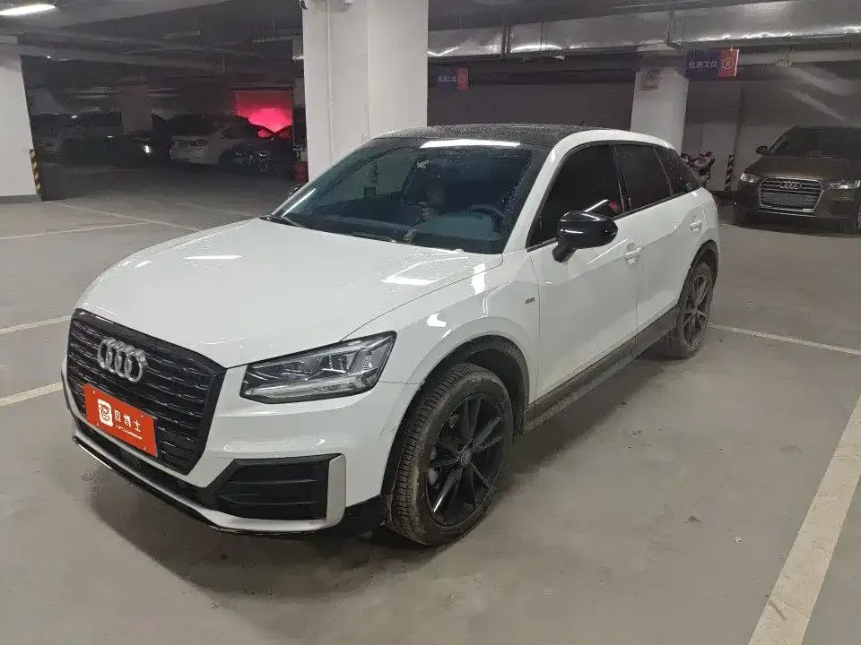 Audi Q2L