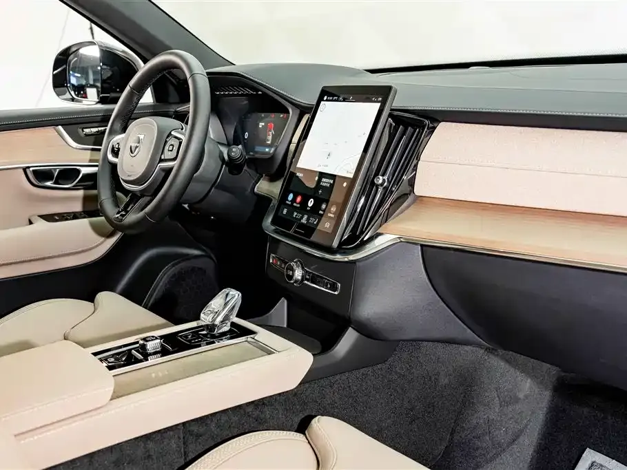 Volvo XC90 PHEV