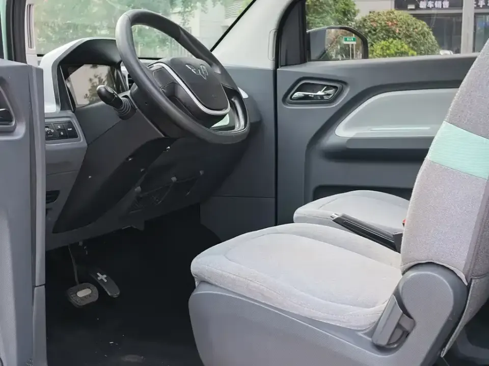Wuling MINIEV