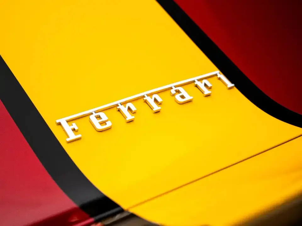 Ferrari 812
