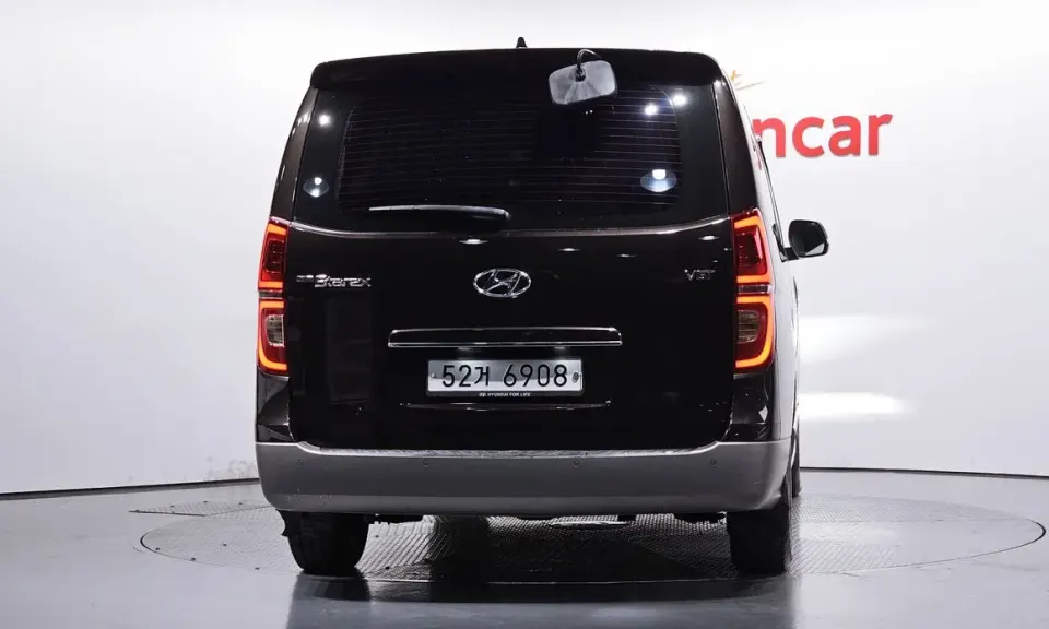 Hyundai Starex