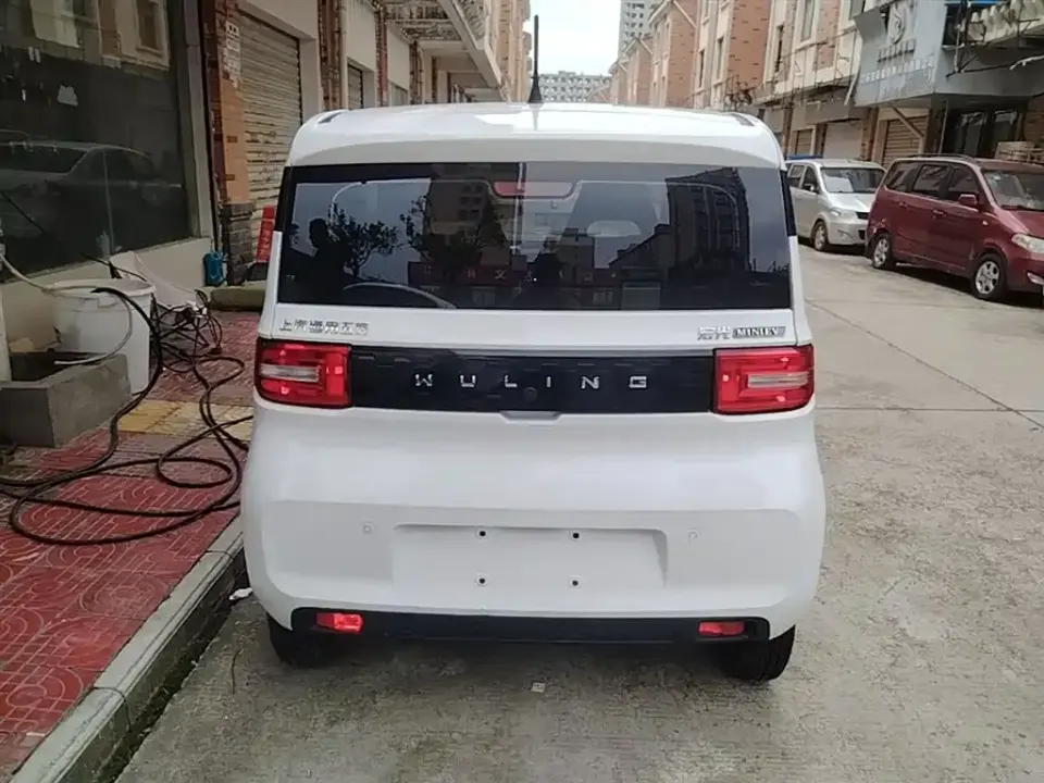 Wuling MINIEV