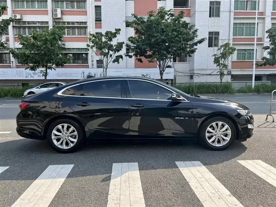 Chevrolet Malibu XL