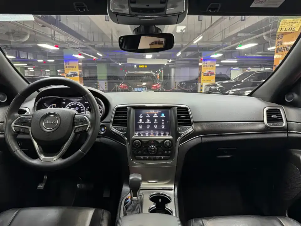 Jeep Grand Cherokee (Import)