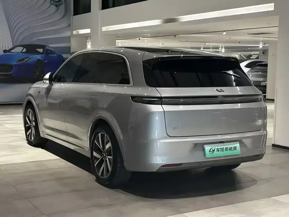 Li Li L7