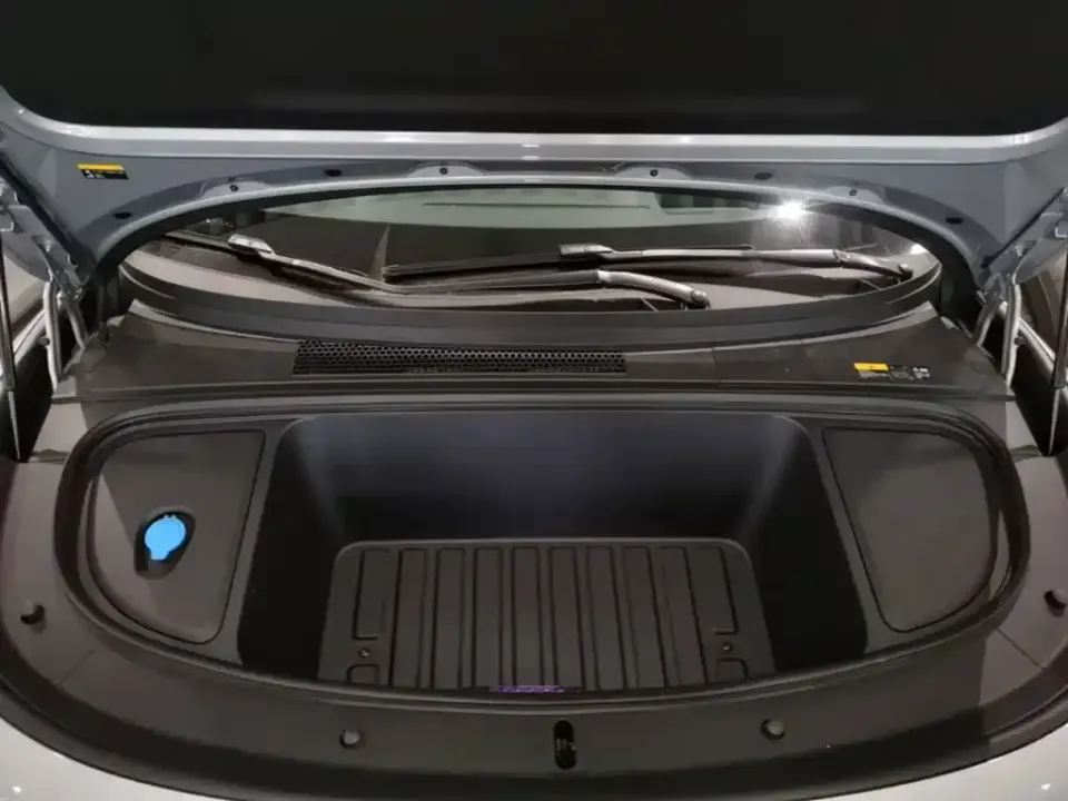 Li Li i6