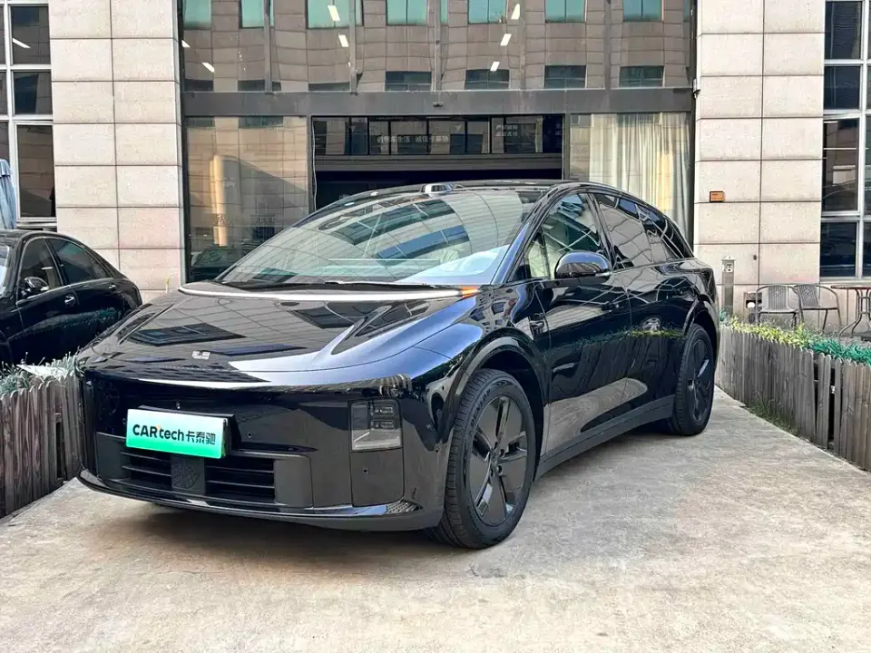 Li Li i6